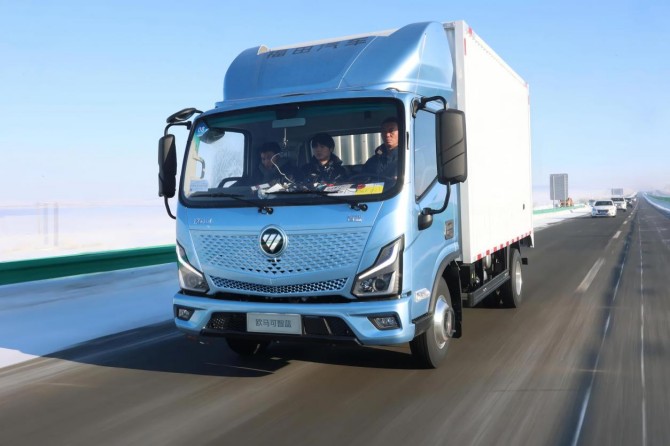 智破极寒暖护全程——欧马可智蓝「智暖Core」热管理系统重磅发布，重构纯电轻卡冬季运营生态